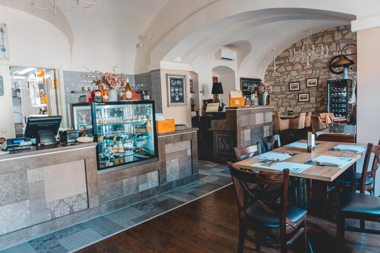 Labor Kvartely Hotel Tokaj Ngoại thất bức ảnh
