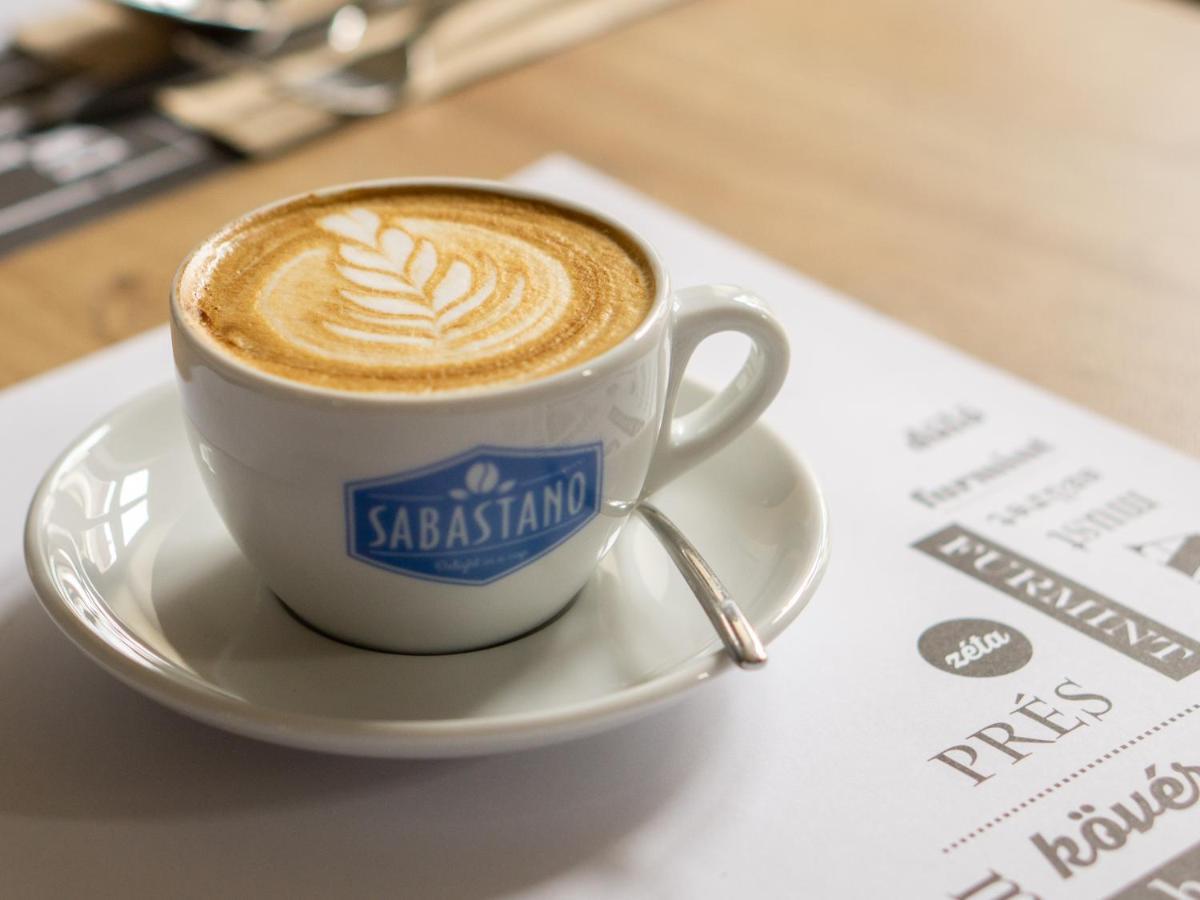 Labor Kvartely Hotel Tokaj Ngoại thất bức ảnh